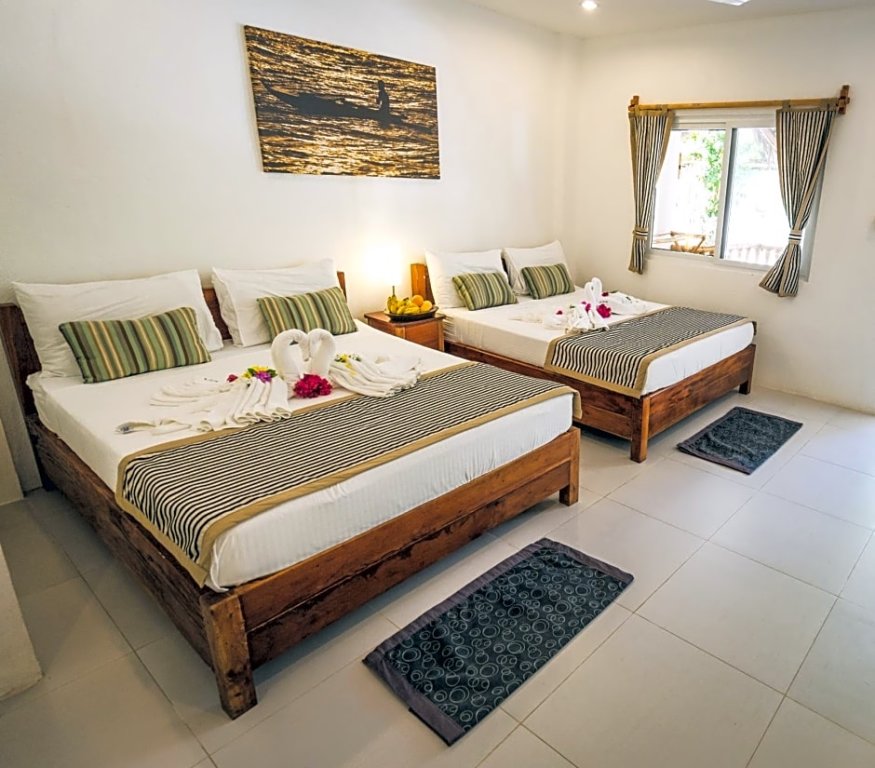 Deluxe Double room with balcony Evolution Dive and Beach Resort
