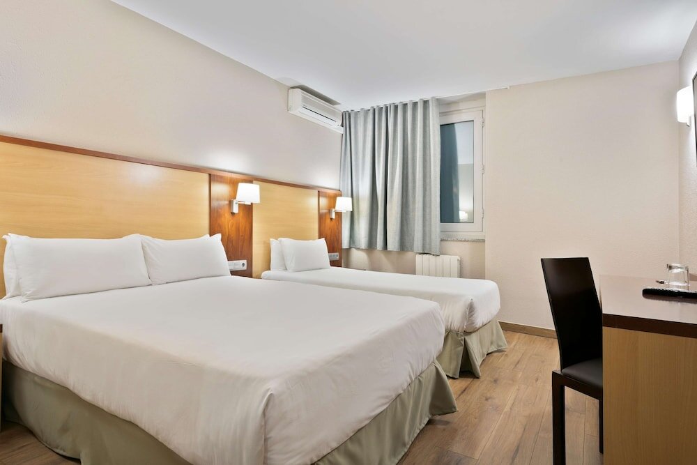 Трёхместный номер Standard Hotel Best Andorra Center