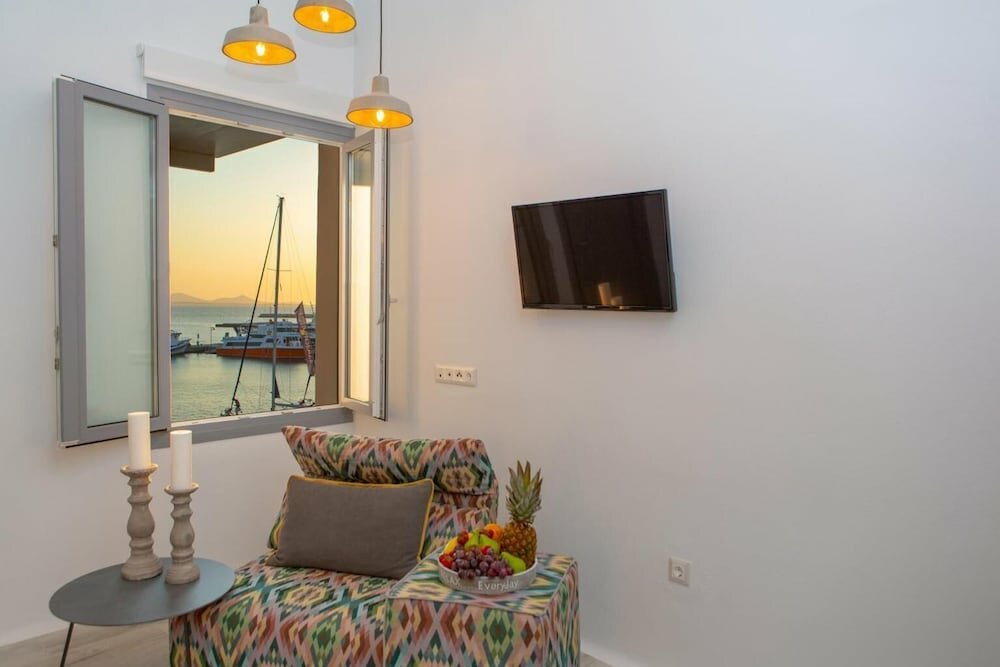Апартаменты Superior Naxos Riviera Suites