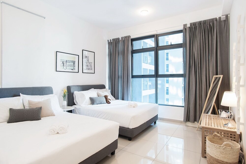 Apartment A9 Relax & Enjoy in a Luxury Condo near Jonker St