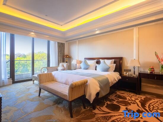 Deluxe suite Jiangxi Qianhu Hotel