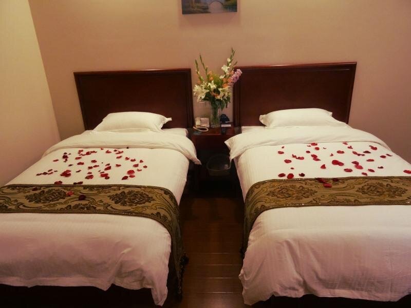 Standard Triple room GreenTree Inn TangShan North Station South Ring Road Hotel