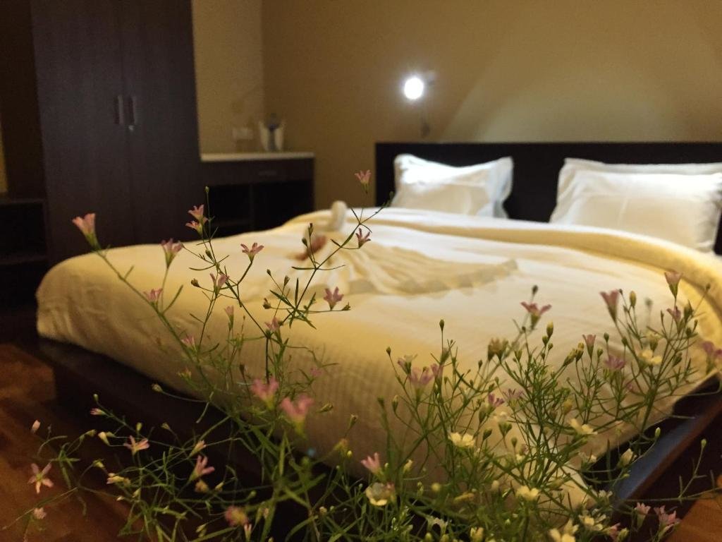 Standard Doppel Zimmer mit Gartenblick Panorama Green View Hotel Nuwara Eliya