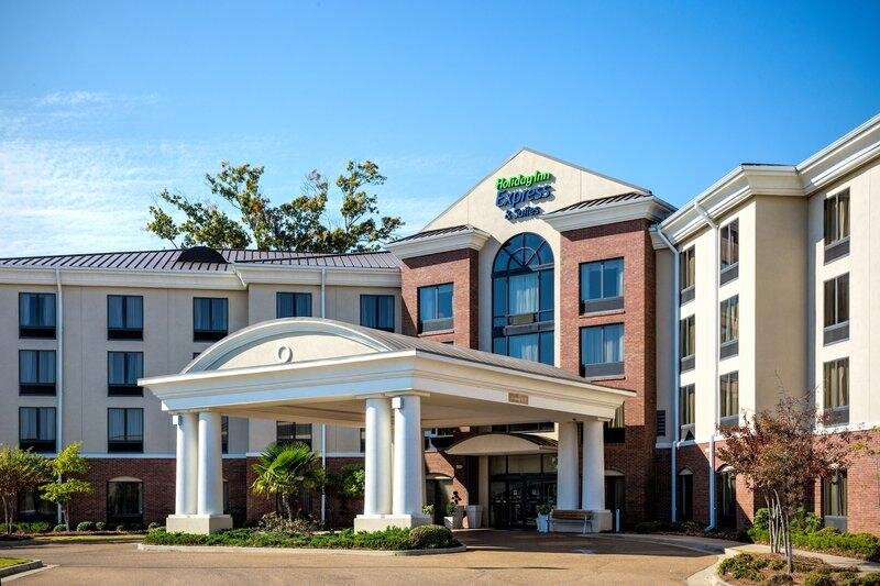 Suite 2 dormitorios Holiday Inn Express & Suites Flowood, an IHG Hotel