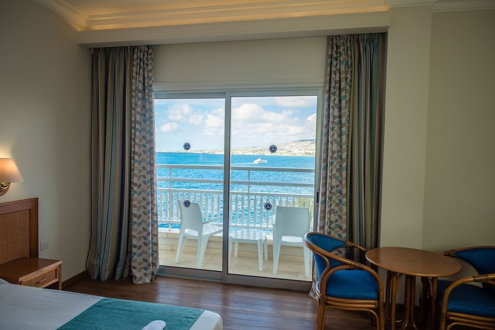 Одноместный номер Standard с балконом и с видом на море Cynthiana Beach Hotel
