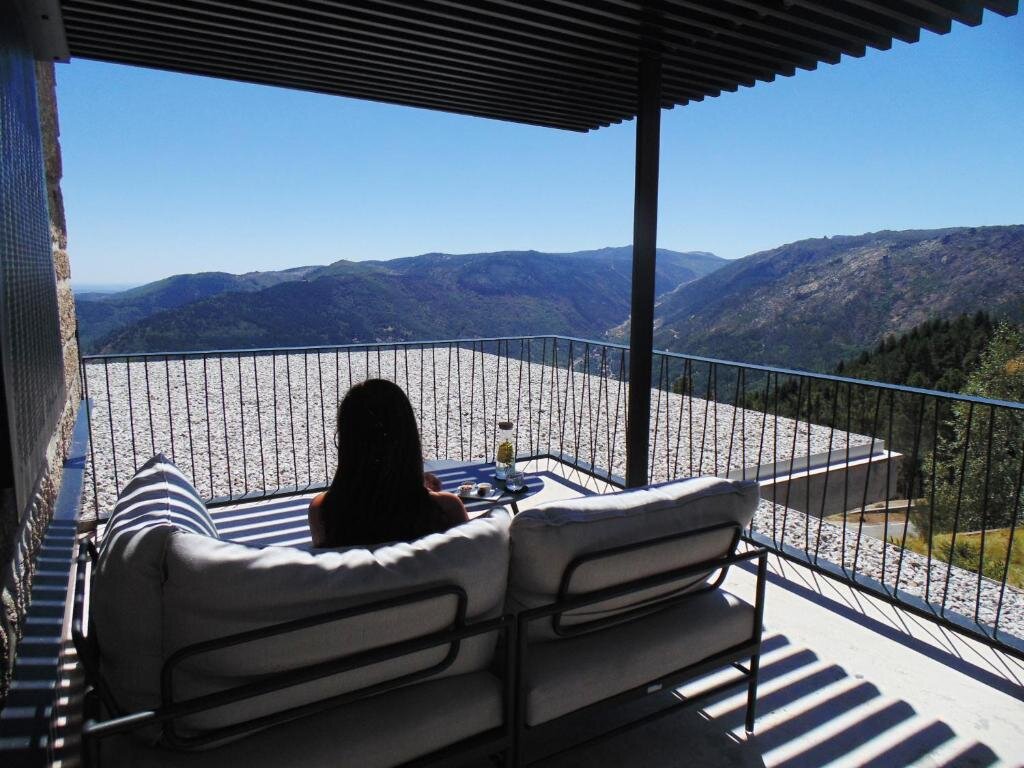 Двухместный номер Deluxe с балконом и с видом на горы Casa de São Lourenço - Burel Mountain Hotels