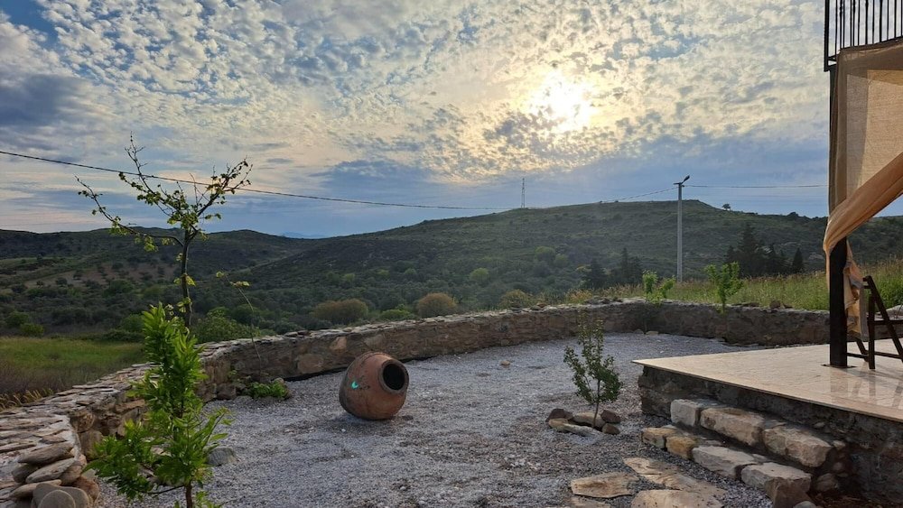 Apartment Peaceful Stone House With Nature View in Karaburun