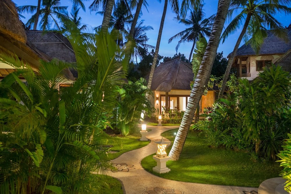 Номер Standard с балконом и с видом на сад Palm Garden Amed Beach & Spa Resort Bali