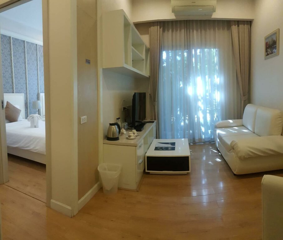 Deluxe room with city view Harmony Resort Hotel