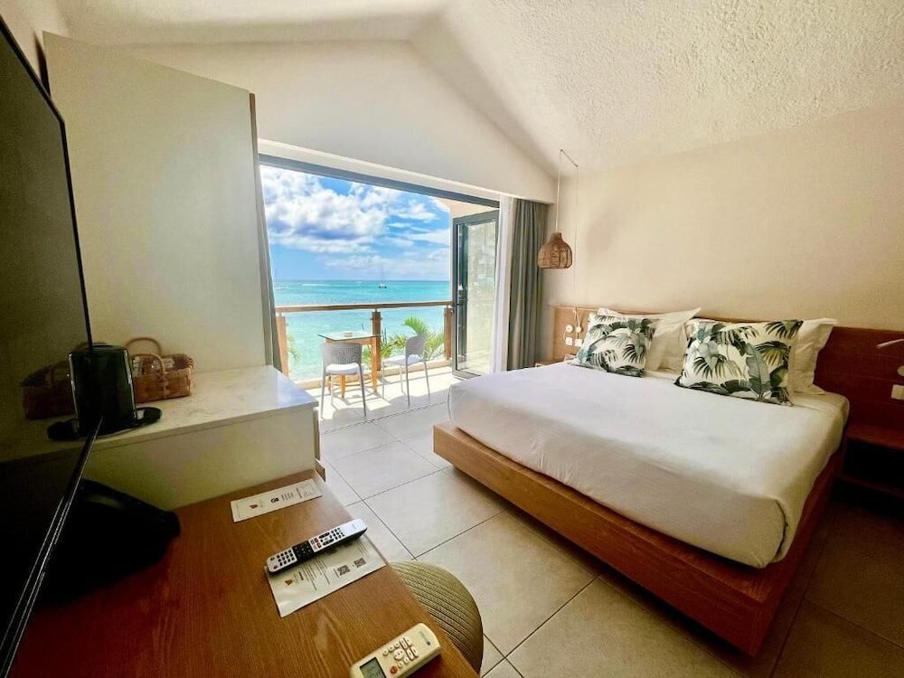 Habitación Estándar con balcón y frente a la playa Coral Azur Beach Resort Mont Choisy