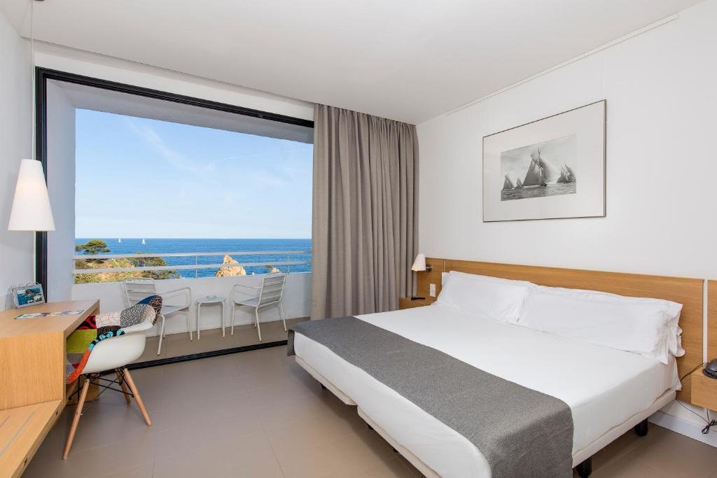 Двухместный номер с видом на море Gran Hotel Reymar
