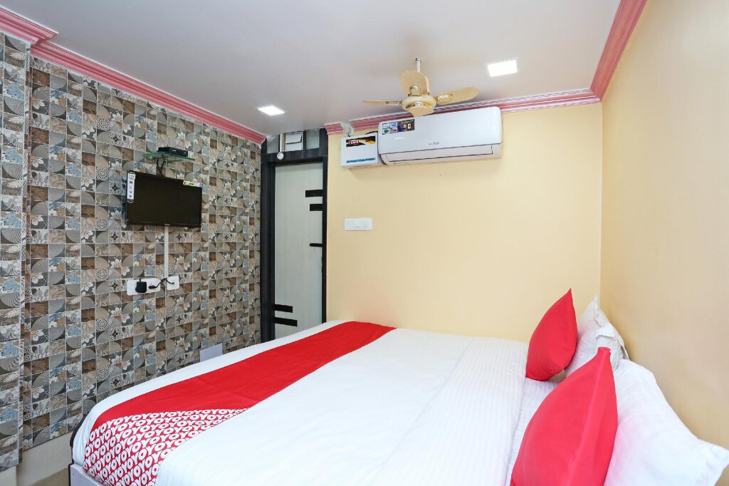 Standard Double room OYO Flagship 36039 Sri Vinayak Residency