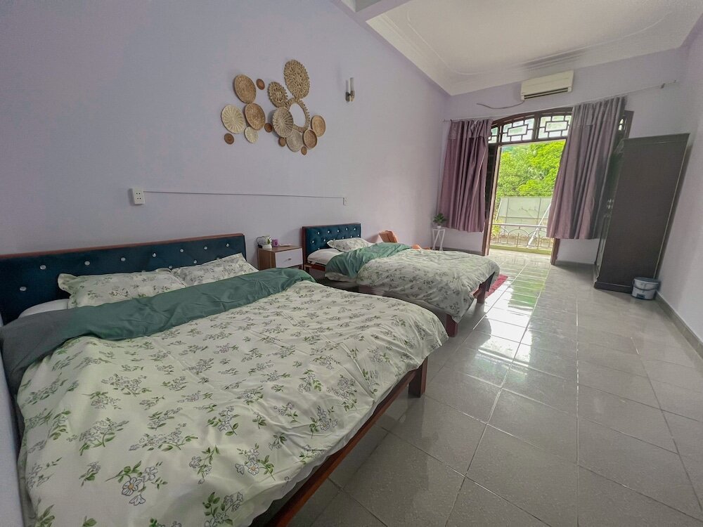Standard Einzel Familie Zimmer 1 Schlafzimmer Keller mit Balkon und mit Stadtblick Ha Giang Tours Hostel & Rental Motorbikes