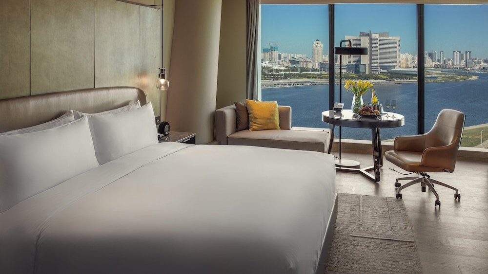 Premium Double Club room with river view InterContinental Tianjin Yujiapu Hotel & Residences, an IHG Hotel