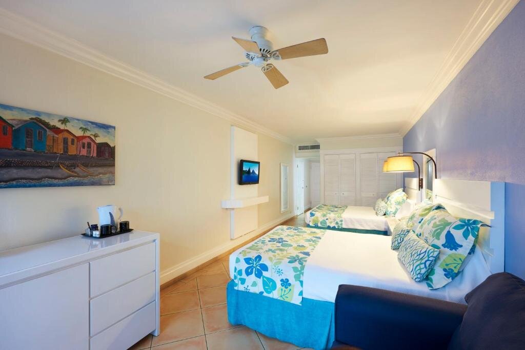 Habitación familiar De lujo con vista al jardín Coconut Bay Beach Resort & Spa