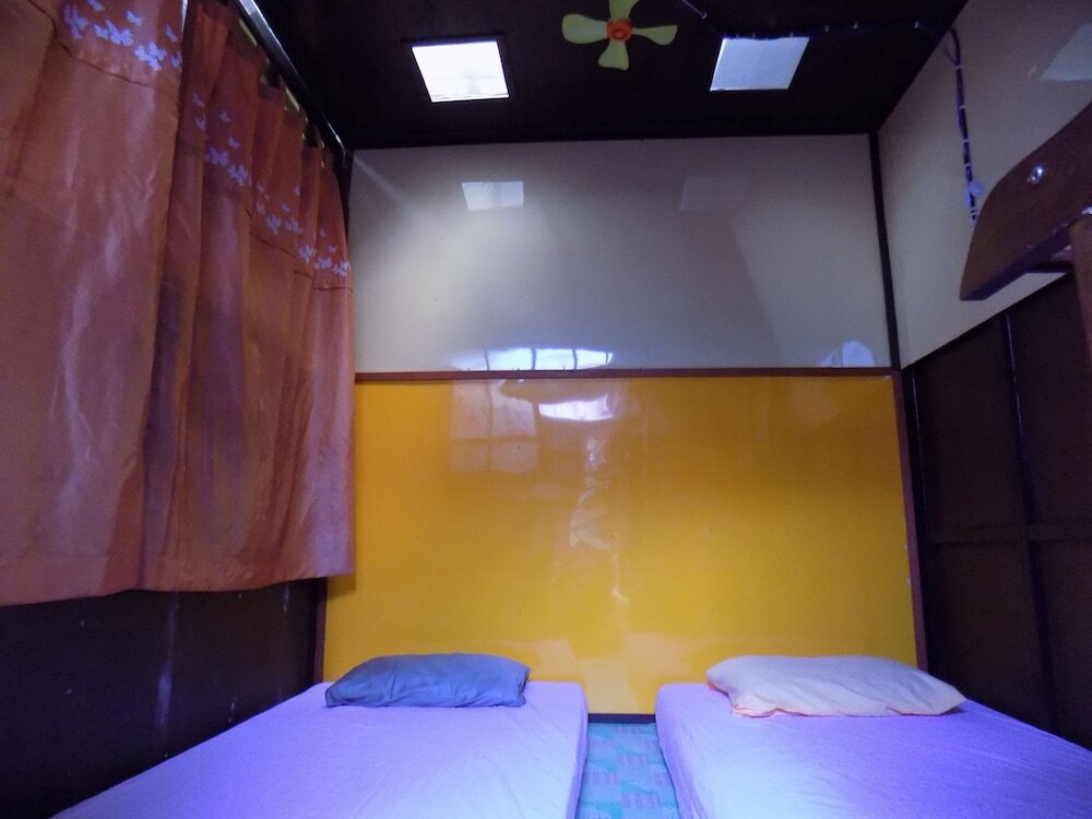 Cama en dormitorio compartido Terapung Hotel & Fish Garden