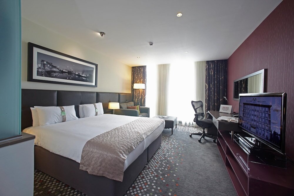 Двухместный номер Premium с балконом Holiday Inn Bristol City Centre, an IHG Hotel