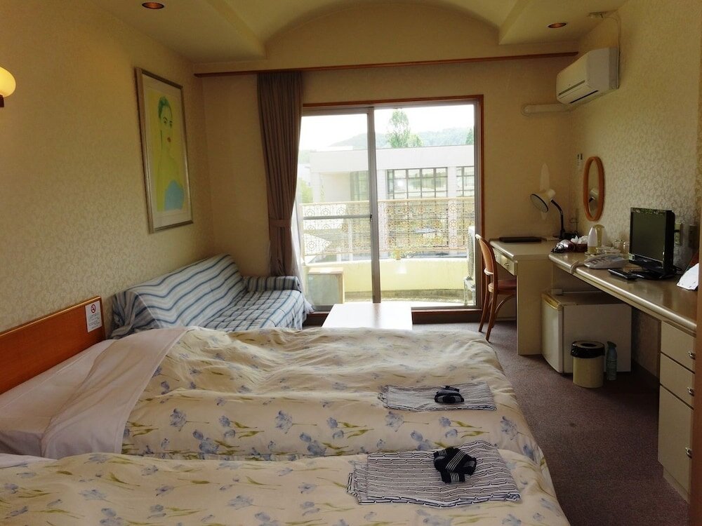 Standard Doppel Zimmer mit Balkon Hotel Kosaka Gold Palace
