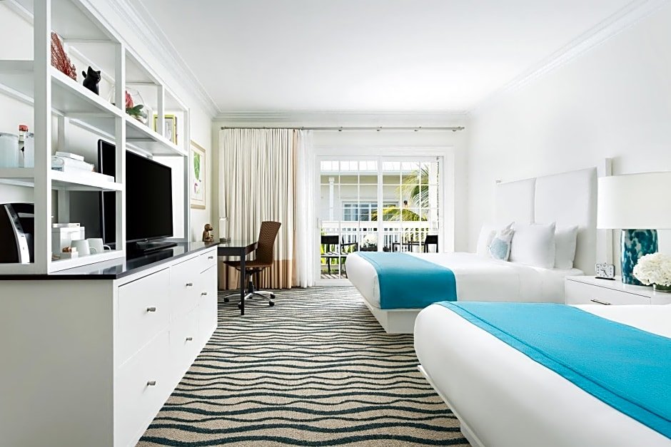 Четырёхместный номер Classic с балконом The Marker Key West Harbor Resort