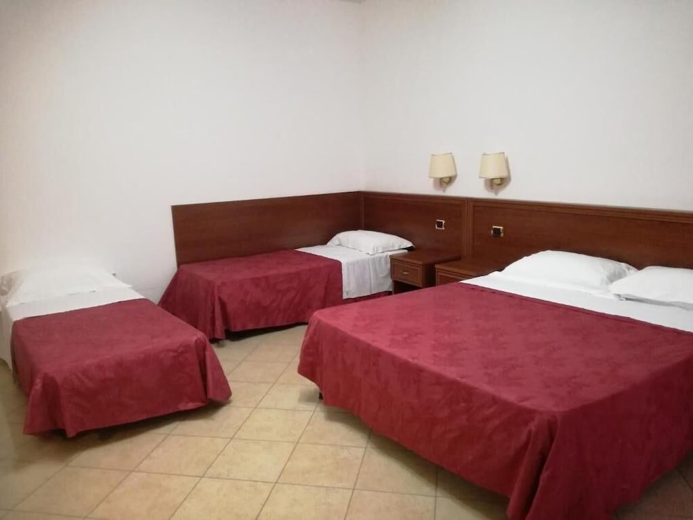 Confort quadruple chambre Borgo Cerasa