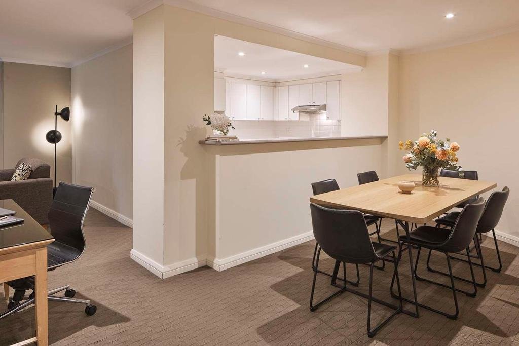 Standard Familie Zimmer mit Balkon Rydges Darling Square Apartment Hotel