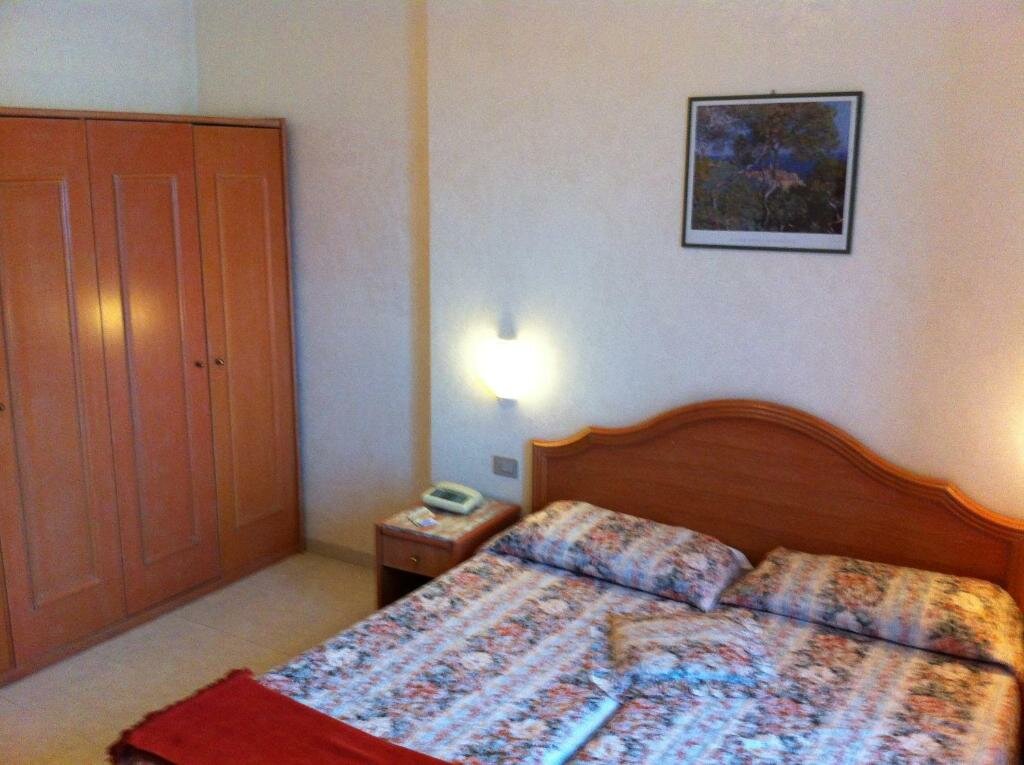 Standard Doppel Zimmer Keller mit Meerblick Hotel Piccolo Lido