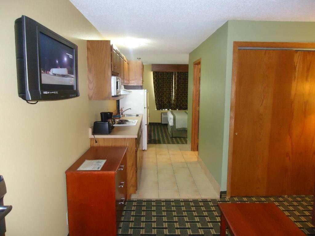 Suite Town House Extended Stay Hotel Downtown