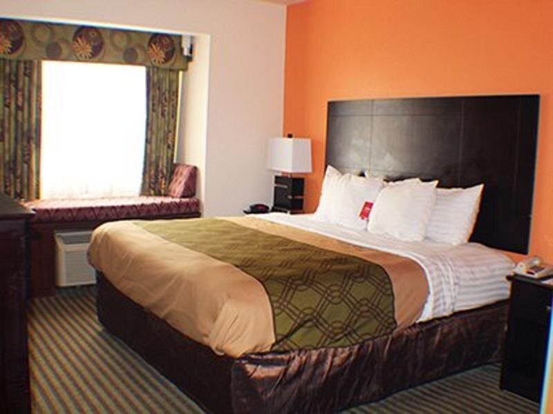 Двухместный люкс c 1 комнатой Econo Lodge Inn & Suites Natchitoches