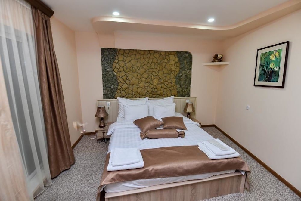 Classic Double room with mountain view Gayane Hotel