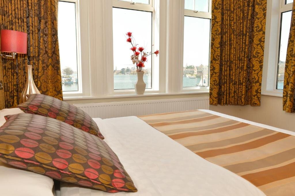 Deluxe Double room with view Wherry Hotel