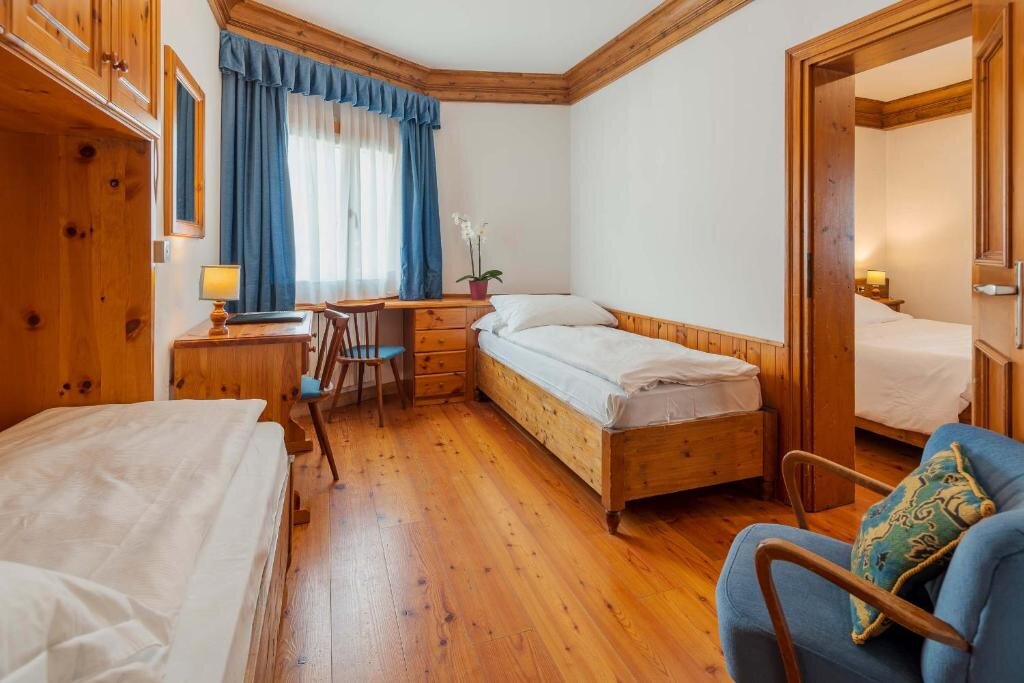 Standard quadruple chambre Royal Hotel Cortina