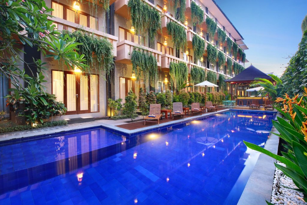Bed in Dorm Bali Chaya Hotel Legian
