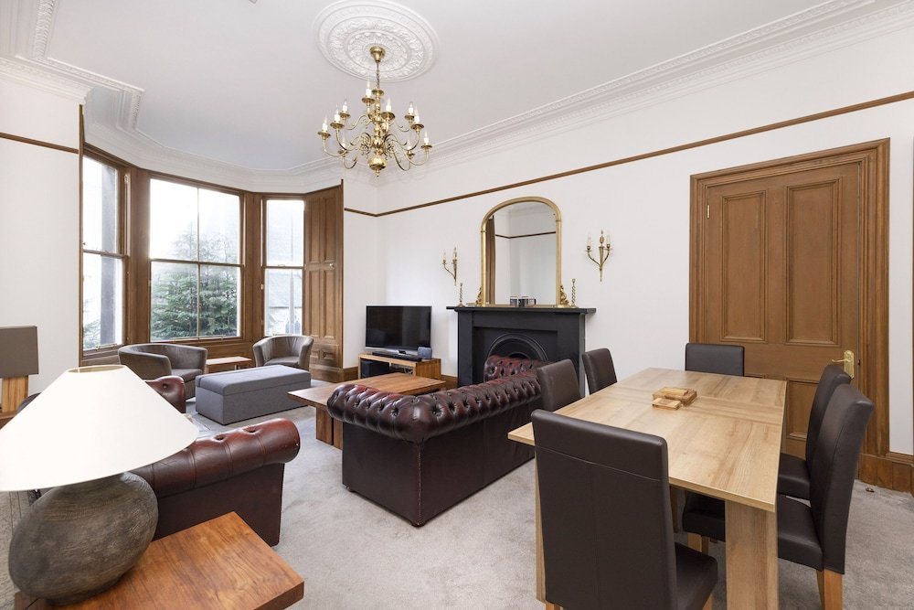 Appartement 5 Bedroom Apt Near Meadows & George Square