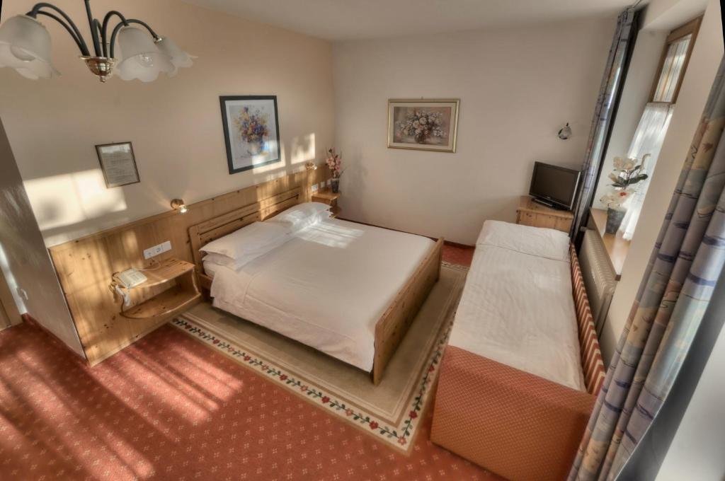 Standard Doppel Zimmer Hotel Waldheim Belvedere