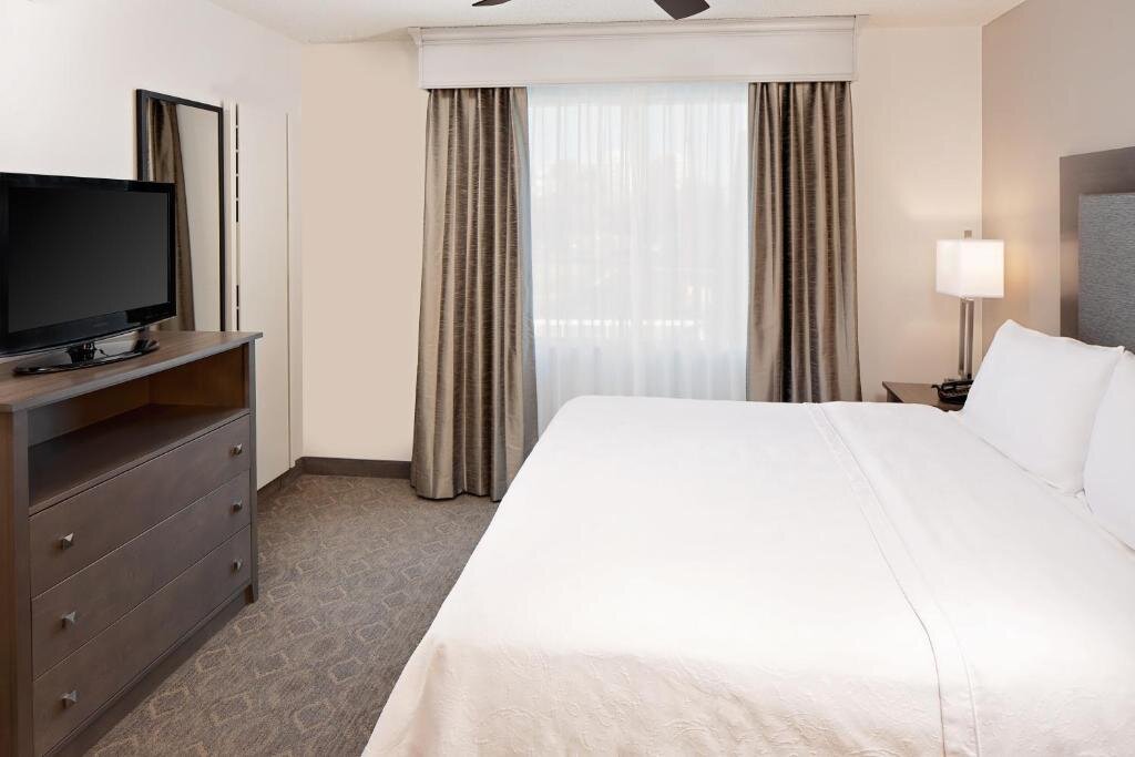 Двухместный люкс Premium c 1 комнатой Homewood Suites by Hilton Dallas Market Center