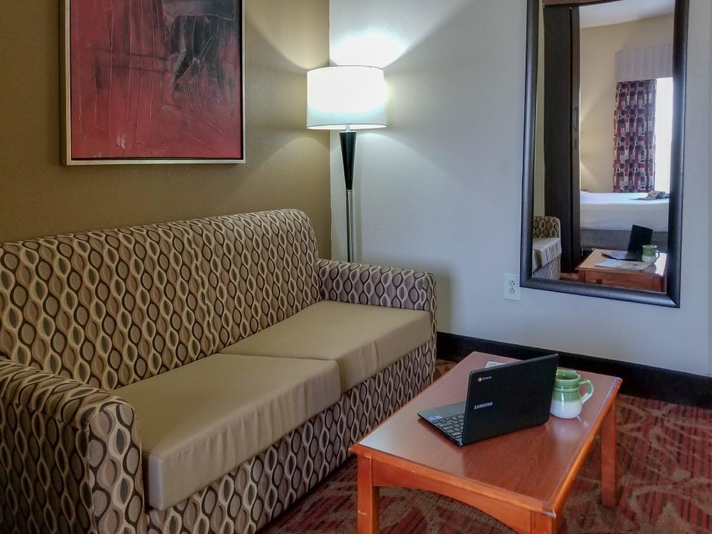 Люкс Holiday Inn Express Hotel & Suites Orange City - Deltona, an IHG Hotel