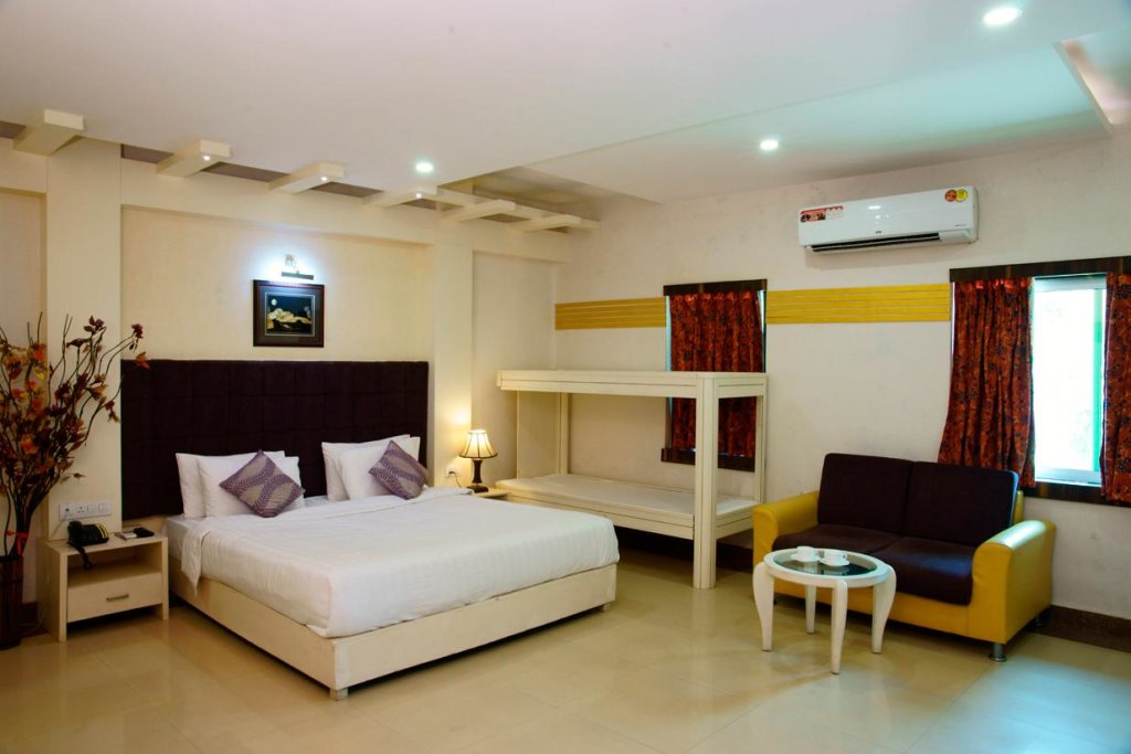 Suite Gargee Gautam Vihar Resort