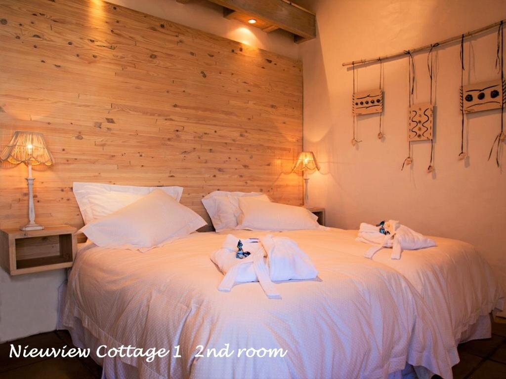 Коттедж с 2 комнатами с видом на море Nieuview Cottages 1 - 2 Solar