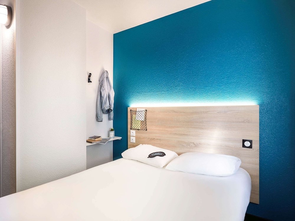 Standard Double room hotelF1 Toulon Est La Valette