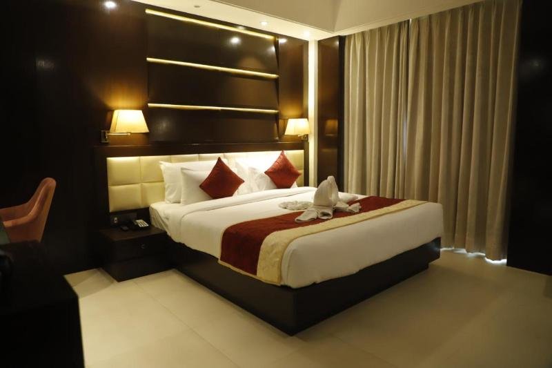 Superior Double room Udman By Ferns N Petals, Chattarpur