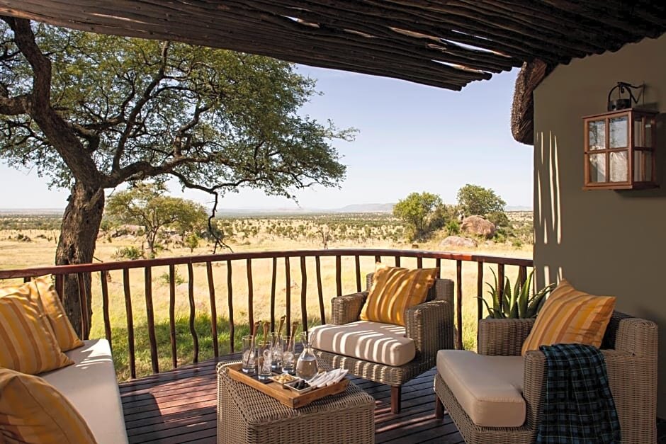 Двухместный номер Savannah Отель Four Seasons Safari Lodge Serengeti