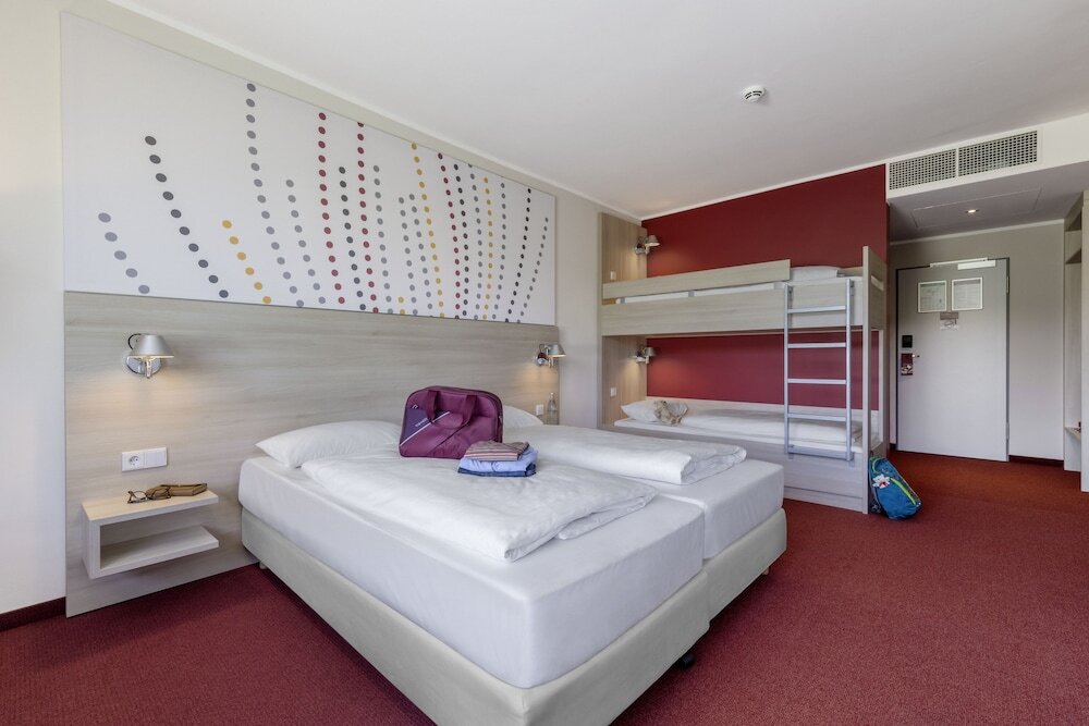 1 Bedroom Standard Family room with balcony Serways Hotel Remscheid
