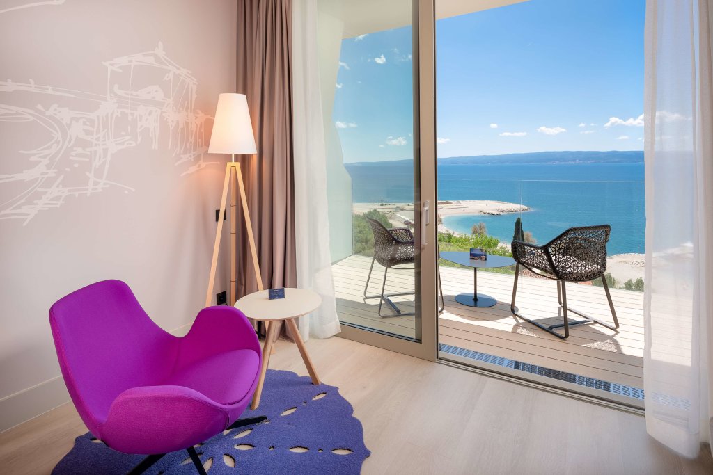 Номер Premium с балконом и с видом на море Radisson Blu Resort & Spa