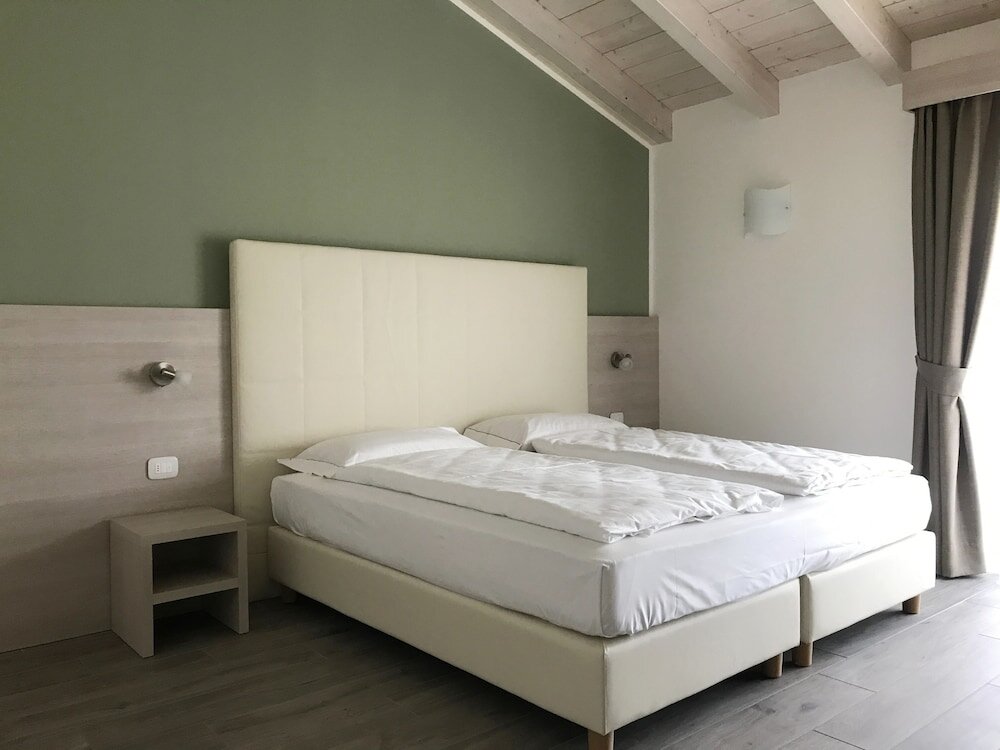 Camera Comfort con balcone Maso Tobel Riva del Garda