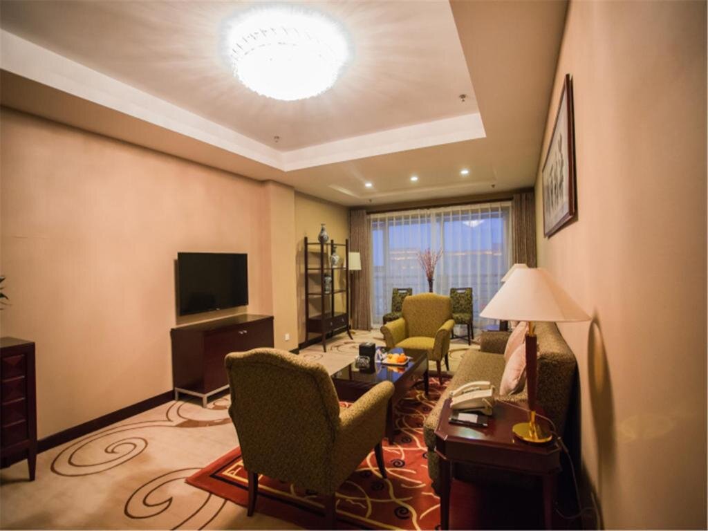 Люкс Deluxe Qingdao Blue Horizon Hotel - Laoshan