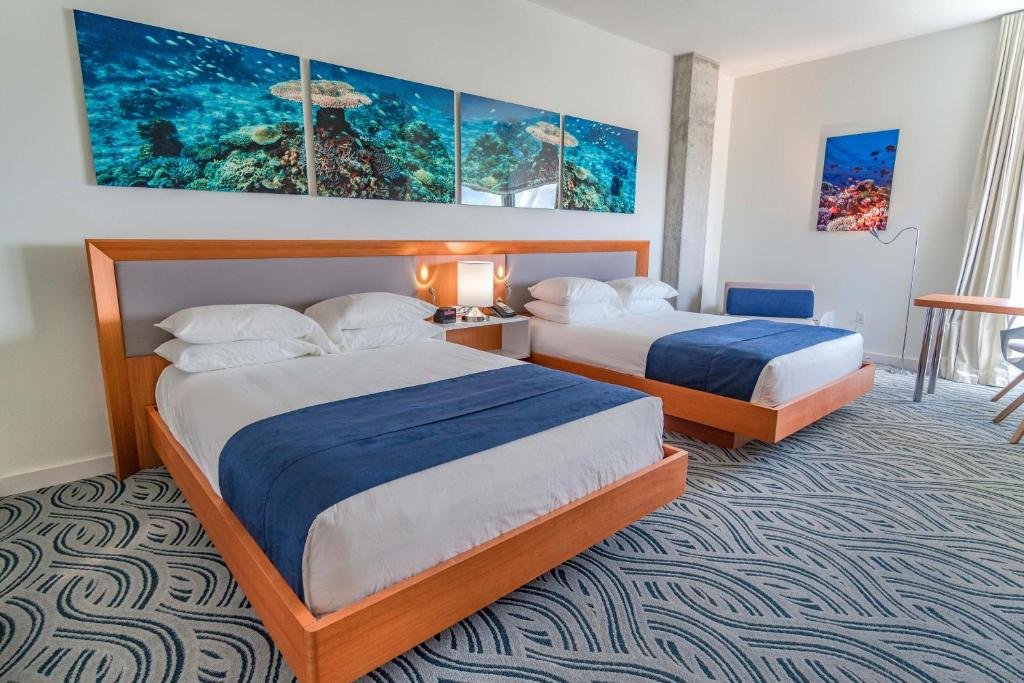 Standard Doppel Zimmer mit Balkon Maritime Hotel Fort Lauderdale Airport & Cruiseport