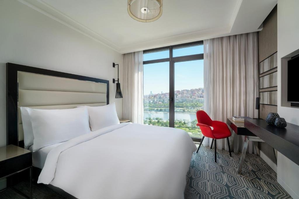 Двухместный номер Superior с видом на море Mövenpick Hotel Istanbul Golden Horn