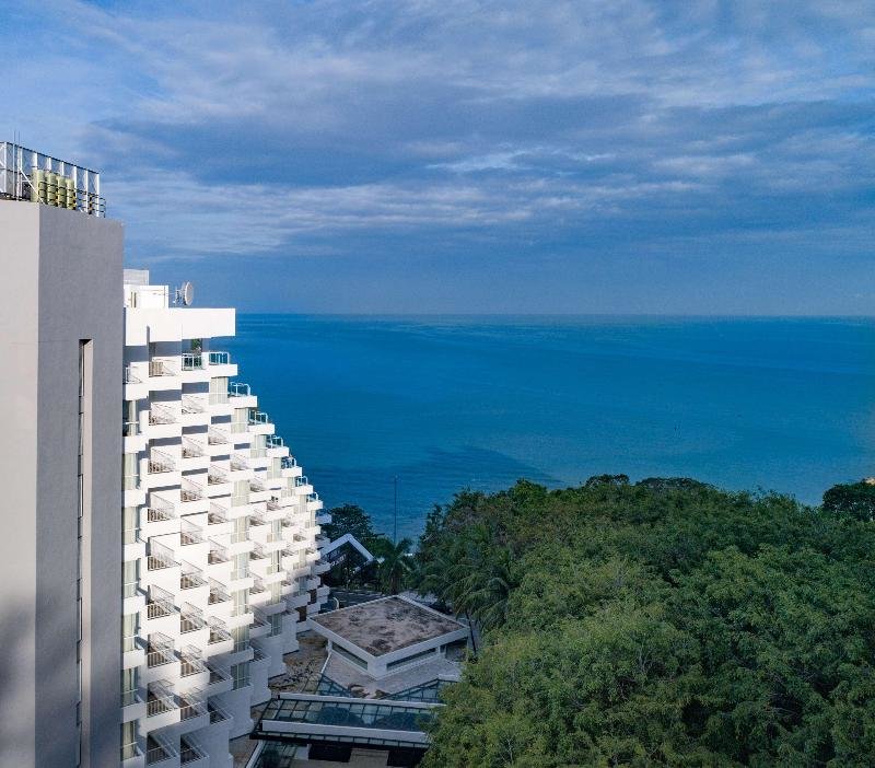 Двухместный номер Premier с балконом DoubleTree Resort by Hilton Hotel Penang