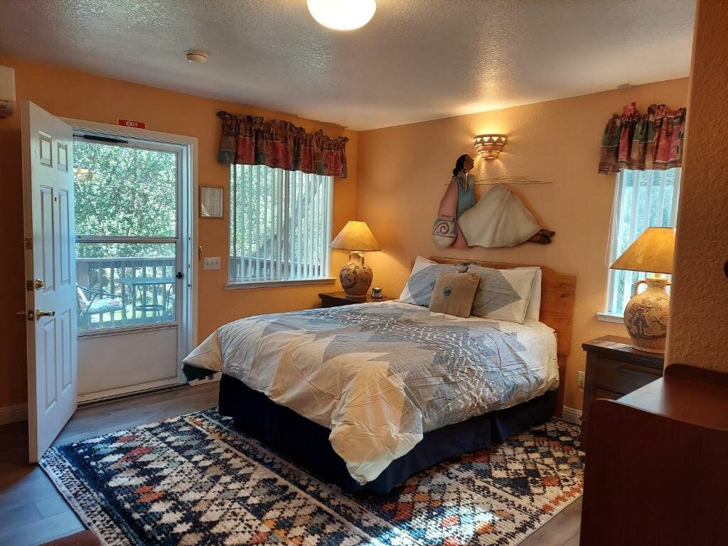 Standard Doppel Zimmer mit Balkon Little Valley Inn