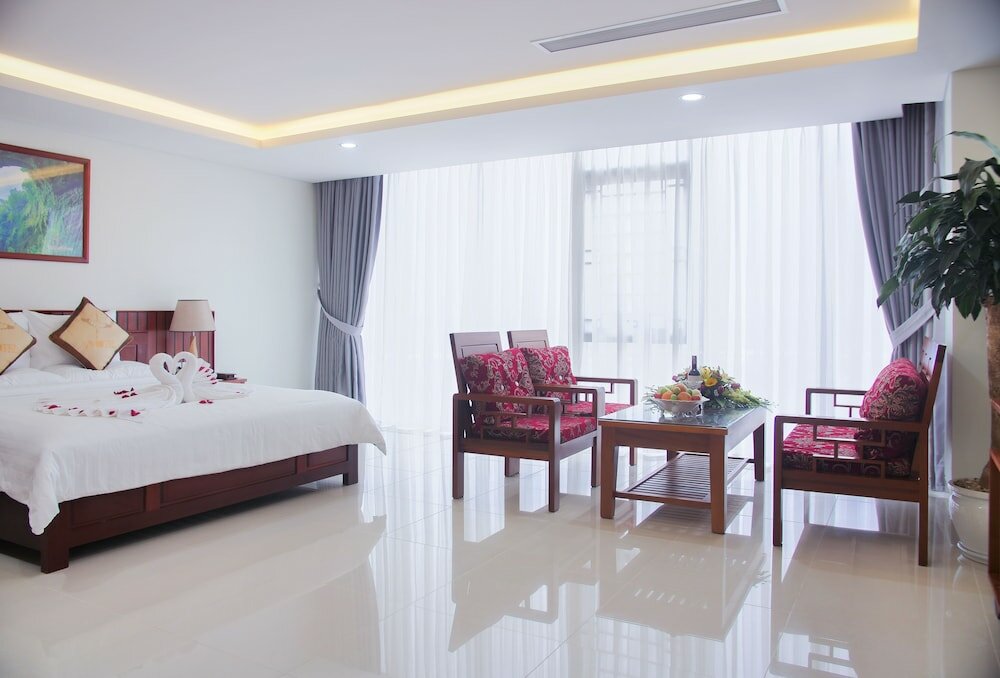 Suite Vinh Hoang Hotel